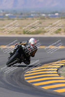 media/Oct-08-2022-SoCal Trackdays (Sat) [[1fc3beec89]]/Turn 11 Backside (1145am)/